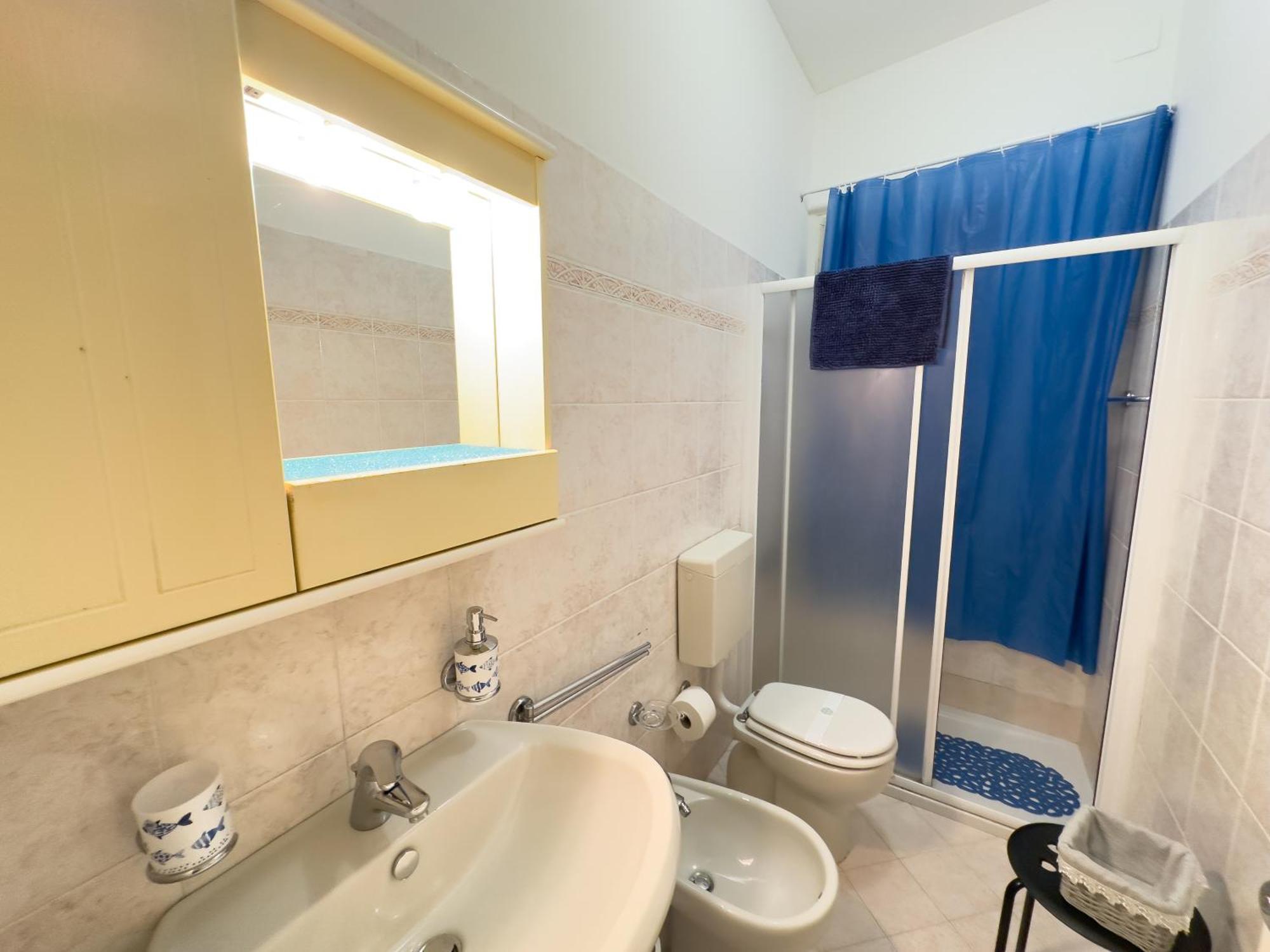 Sanremo Mare E Relax - Affittasi "Casa Illiade" Con Parcheggio Libero, Terrazza E Wi-Fi Apartment Luaran gambar