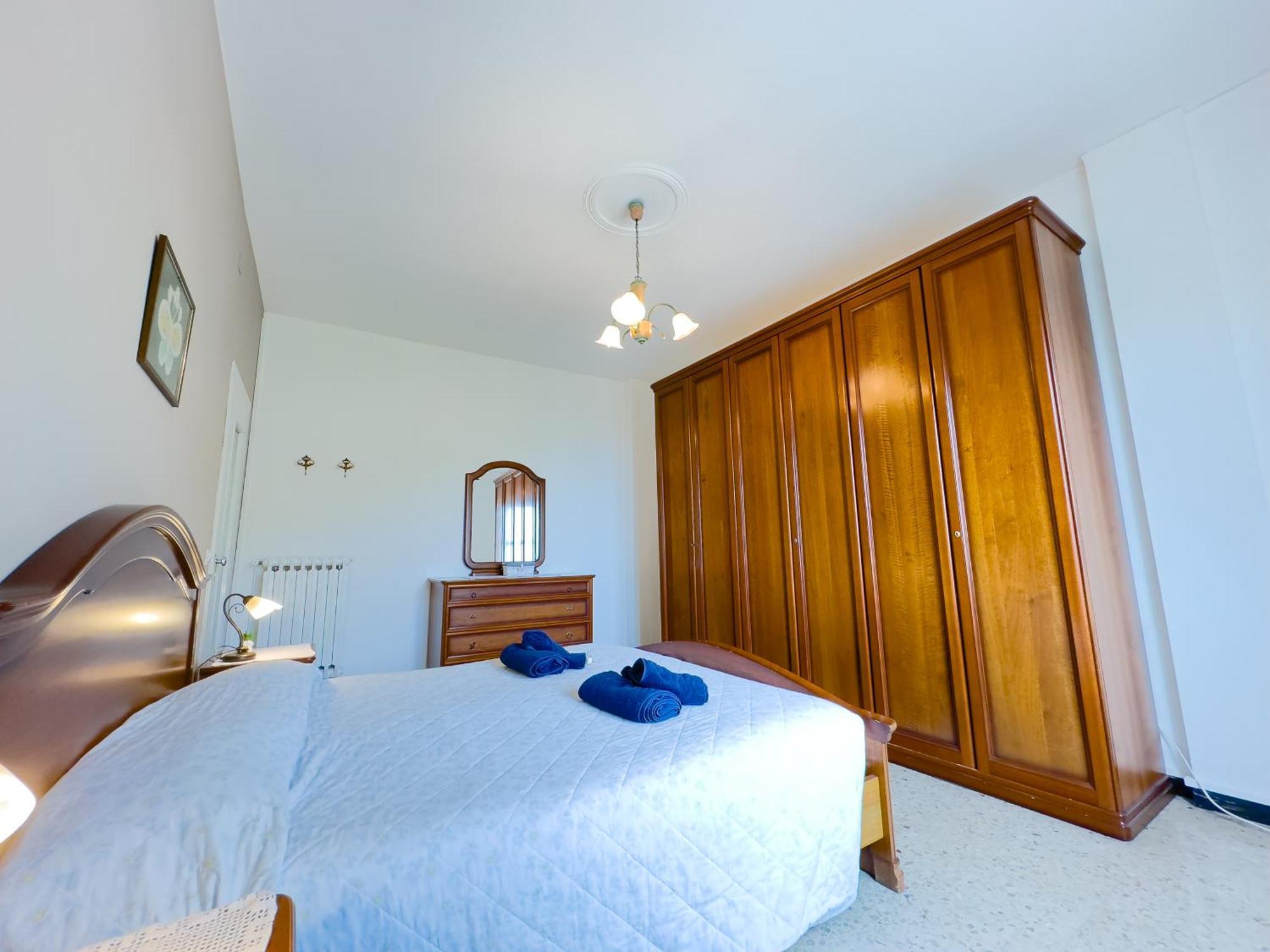 Sanremo Mare E Relax - Affittasi "Casa Illiade" Con Parcheggio Libero, Terrazza E Wi-Fi Apartment Luaran gambar